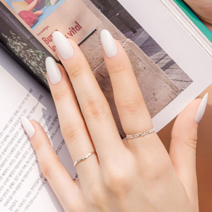 Triple White (Almond)