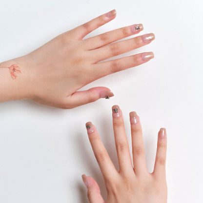 Glory (Regular Square)