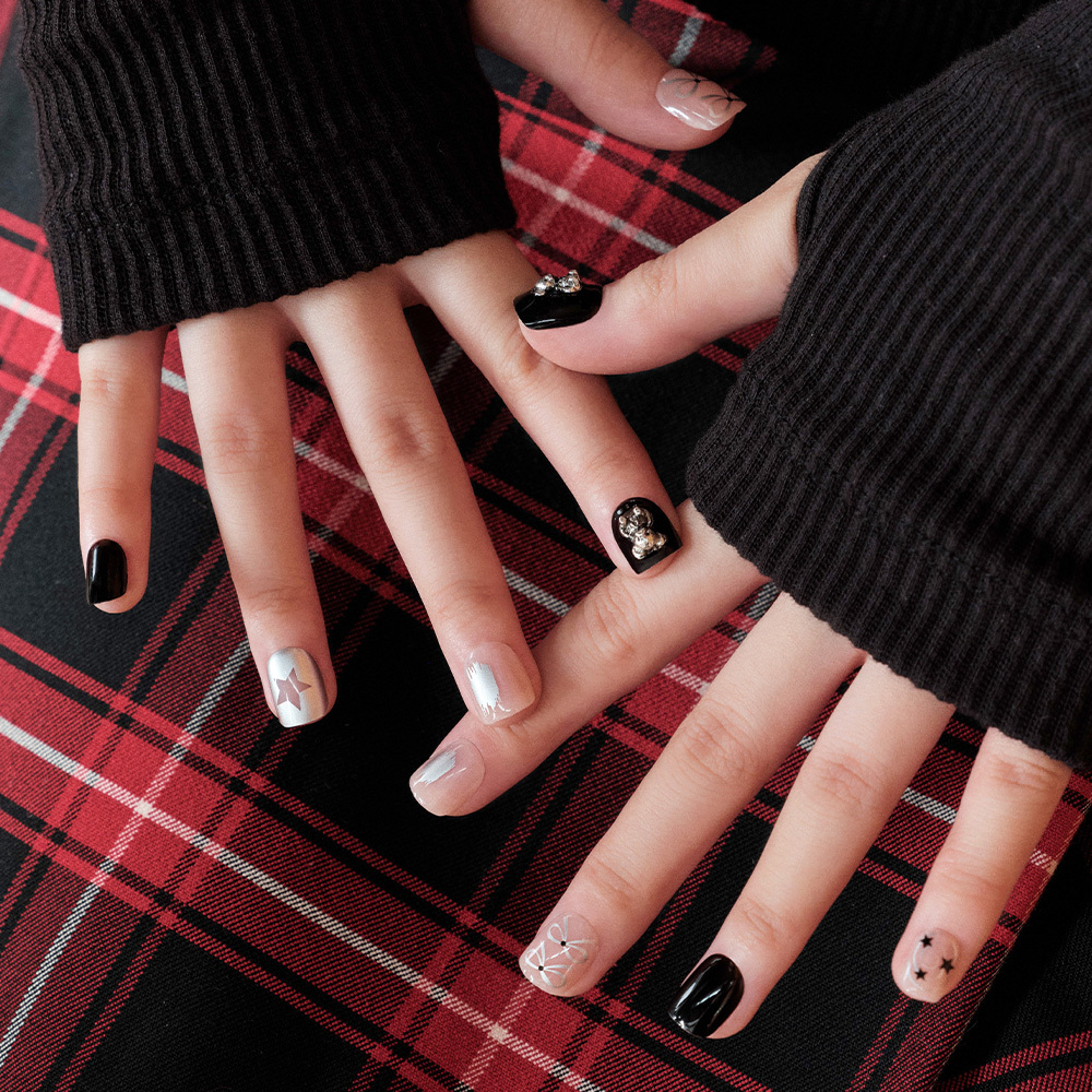 Grunge Bear (Short Square)