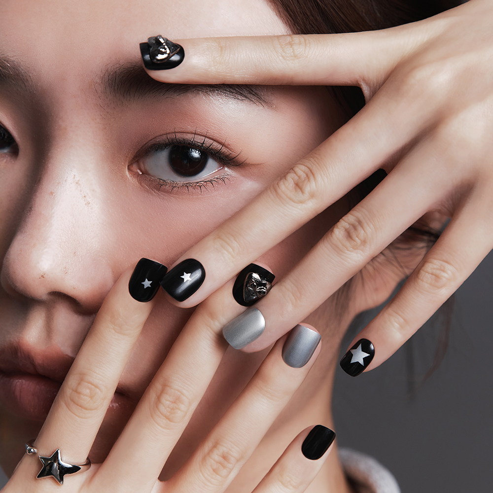 Dazed (Short Square)