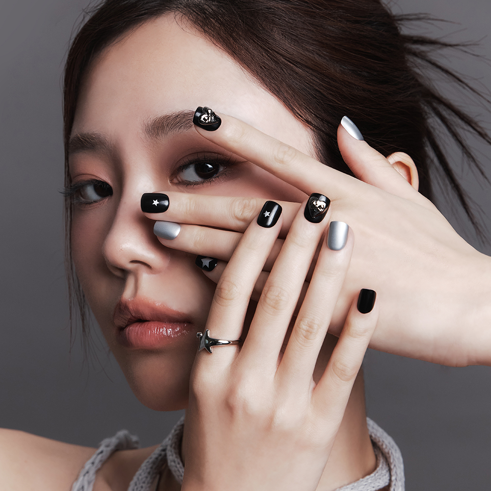 Dazed (Short Square)