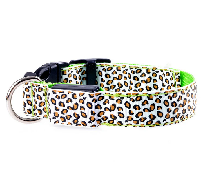 Collare LED per cani con leopardo in nylon
