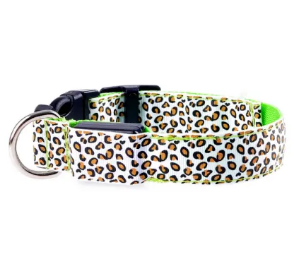 Collare LED per cani con leopardo in nylon