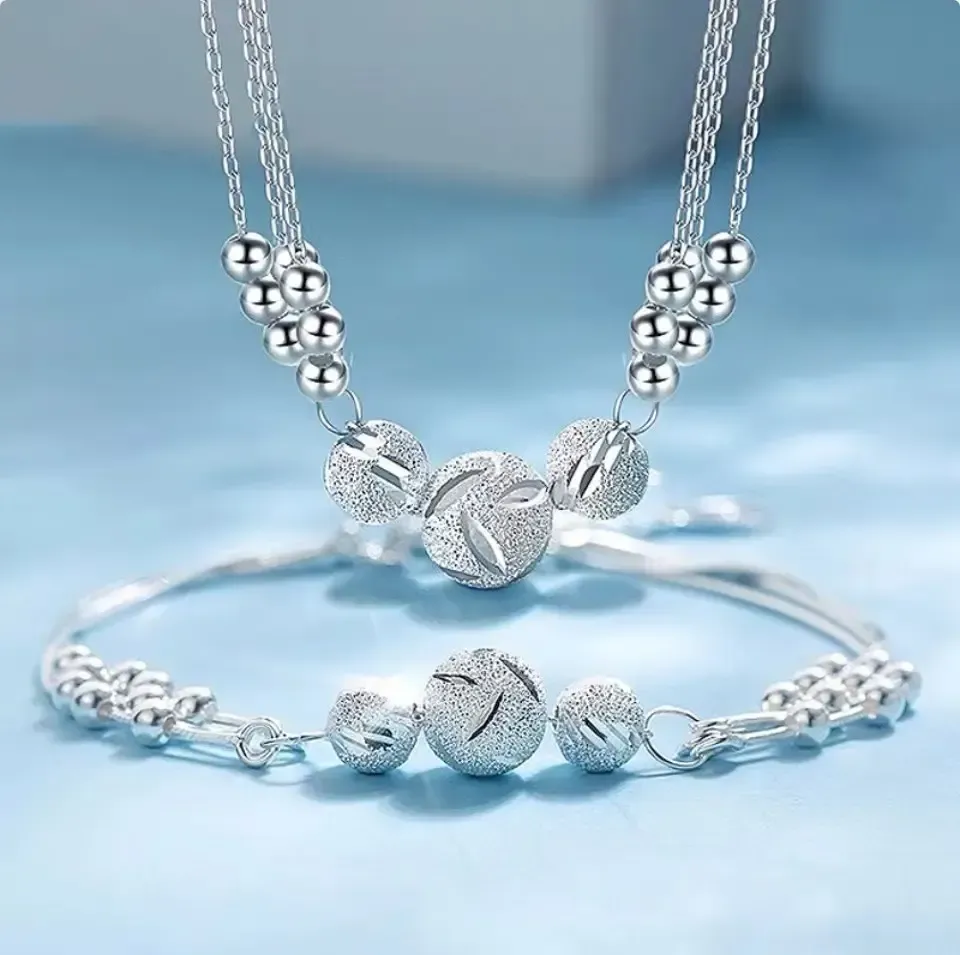 【Collana + Bracciale】Set di gioielli con collana in argento inciso