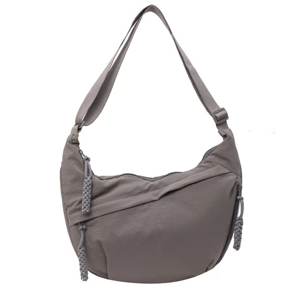 Borsa a tracolla in nylon tinta unita alla moda da donna