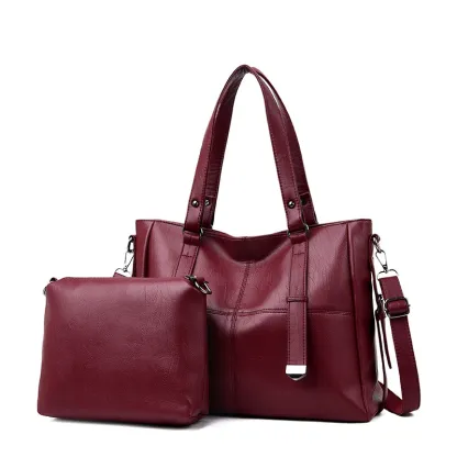 Una spaziosa borsa da donna in morbida ecopelle + una pochette in regalo!