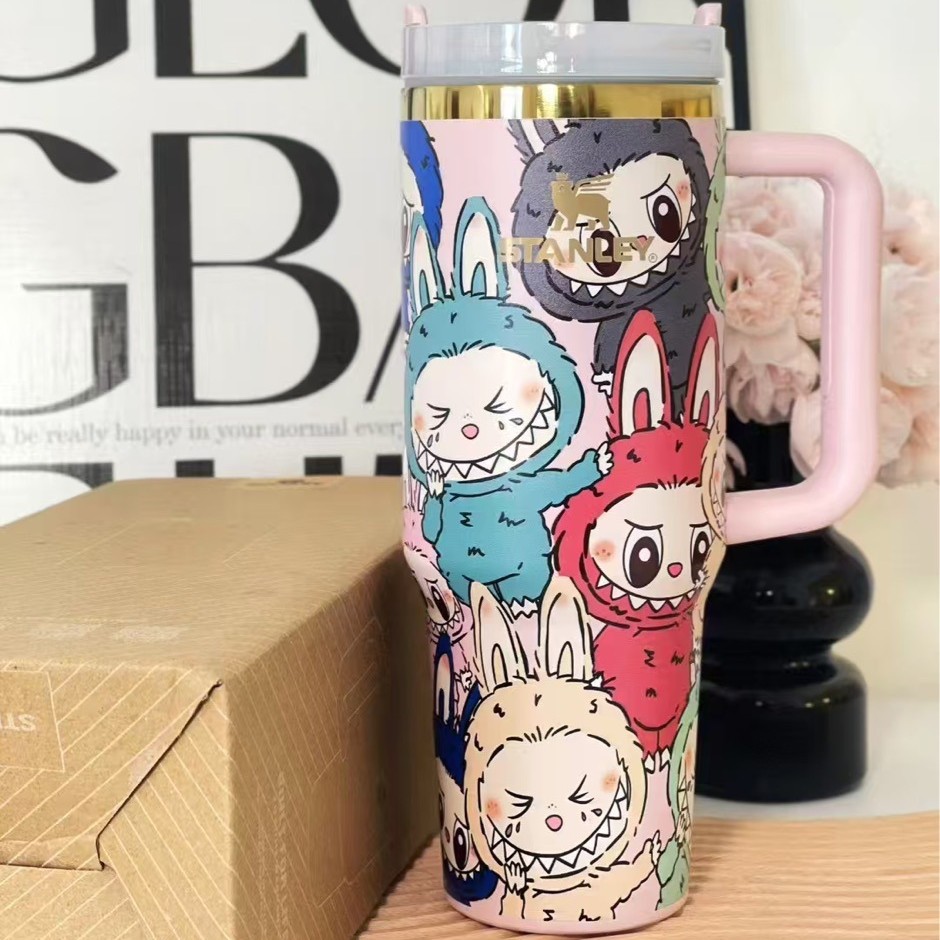 Tazza da viaggio Astryra® Labubu Limited Edition da 40 oz