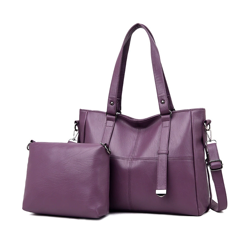 Una spaziosa borsa da donna in morbida ecopelle + una pochette in regalo!