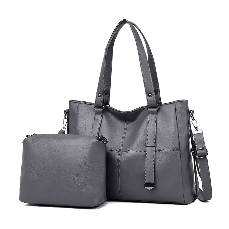 Una spaziosa borsa da donna in morbida ecopelle + una pochette in regalo!