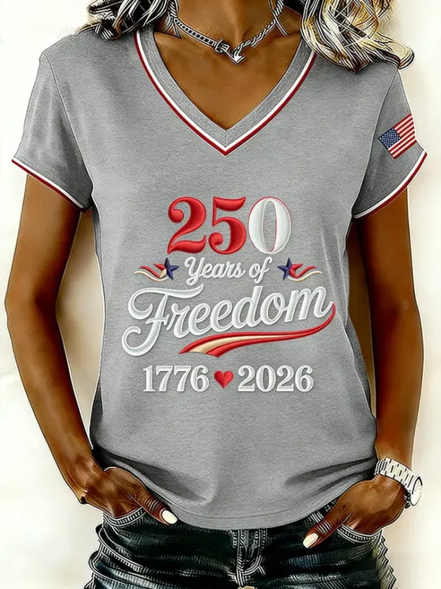 Women's Vintage America 250th Anniversary Print T-Shirt