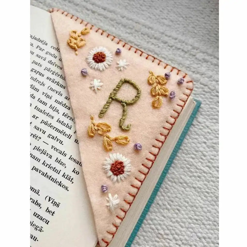 Personalized Embroidered Book Triangle Felt Corner Bookmark Custom One Letter Four Seasons Styles-larkway tradelink