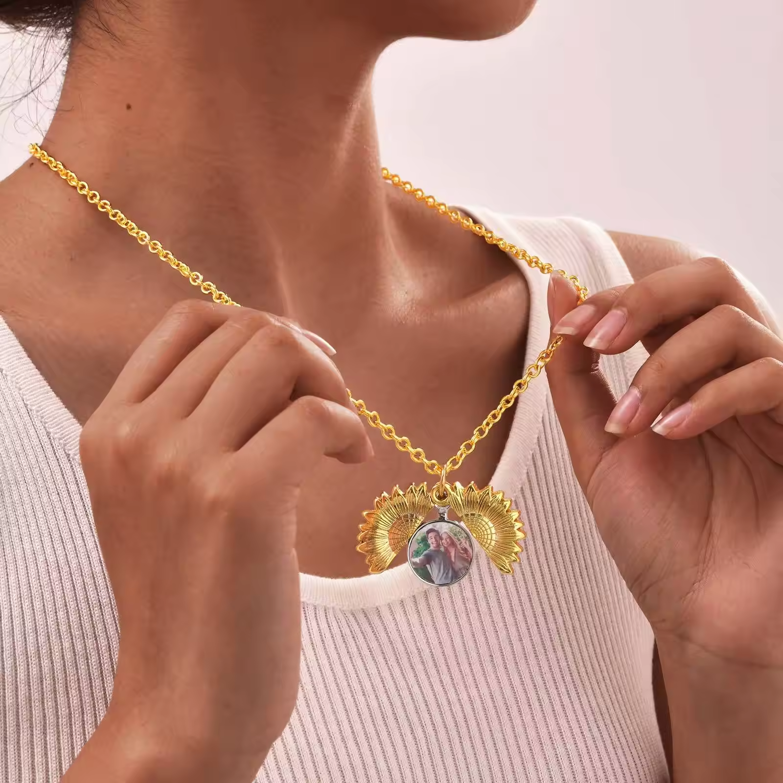 Customized Sunflower Pendant Openable Necklace Personalized Photo for Gift-larkway tradelink