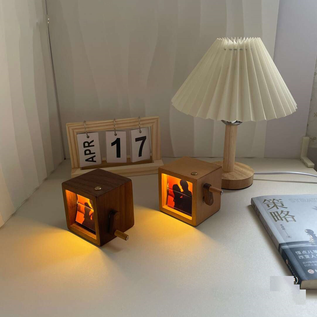 Custom Photo Flipbook Hand Cranked Mechanical Personalized Walnut Box with Light-larkway tradelink