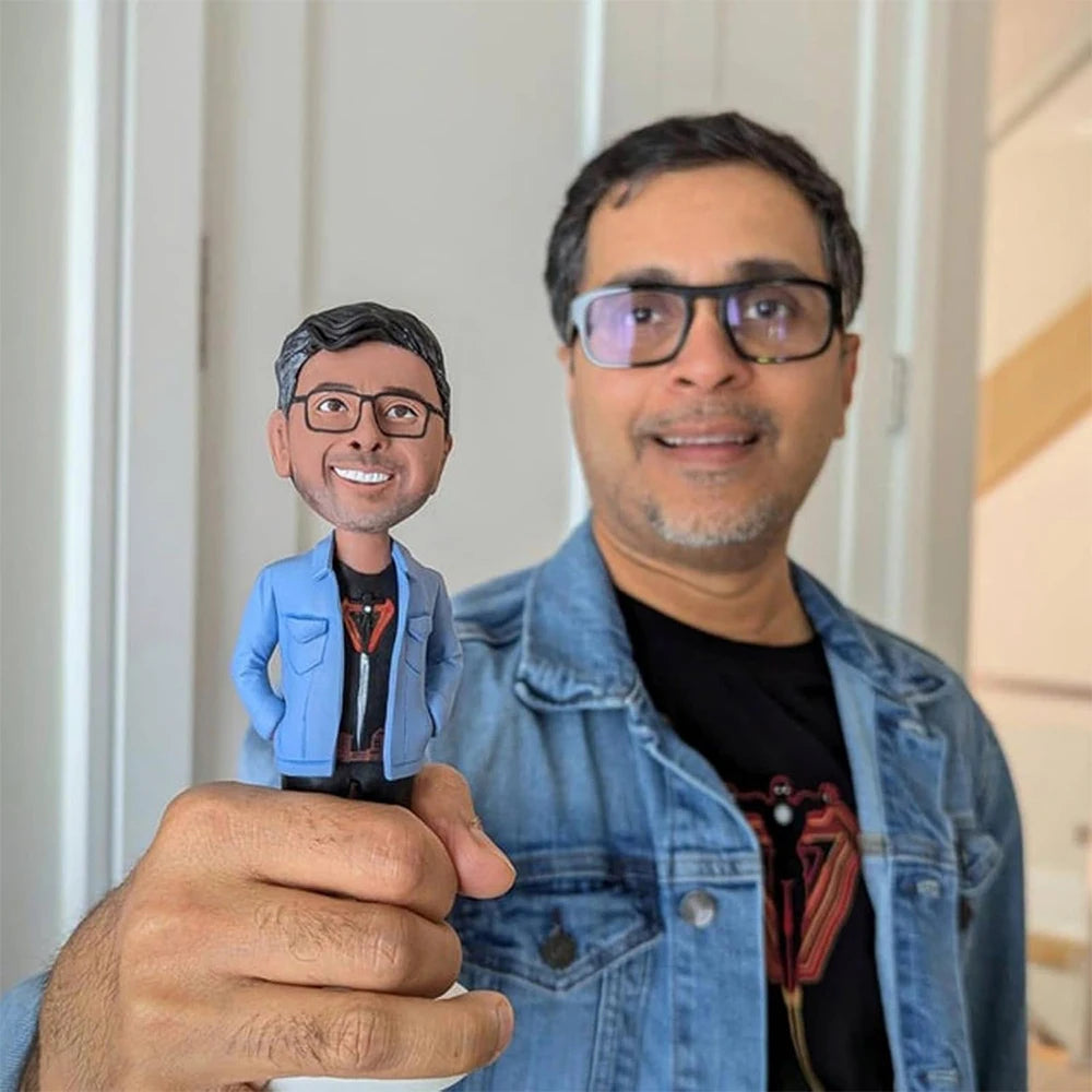 Custom Bobblehead,Full Body Customization Based on Pictures,Personalized Bobblehead Doll Best Gift for Family and Friends-larkway tradelink