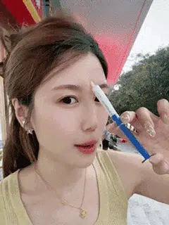 【💫Buy One Get Two】Peptide Collagen Essence🤩 Reduces forehead wrinkles in 7 days, diminishes fine lines around the eyes in 14 days🌿