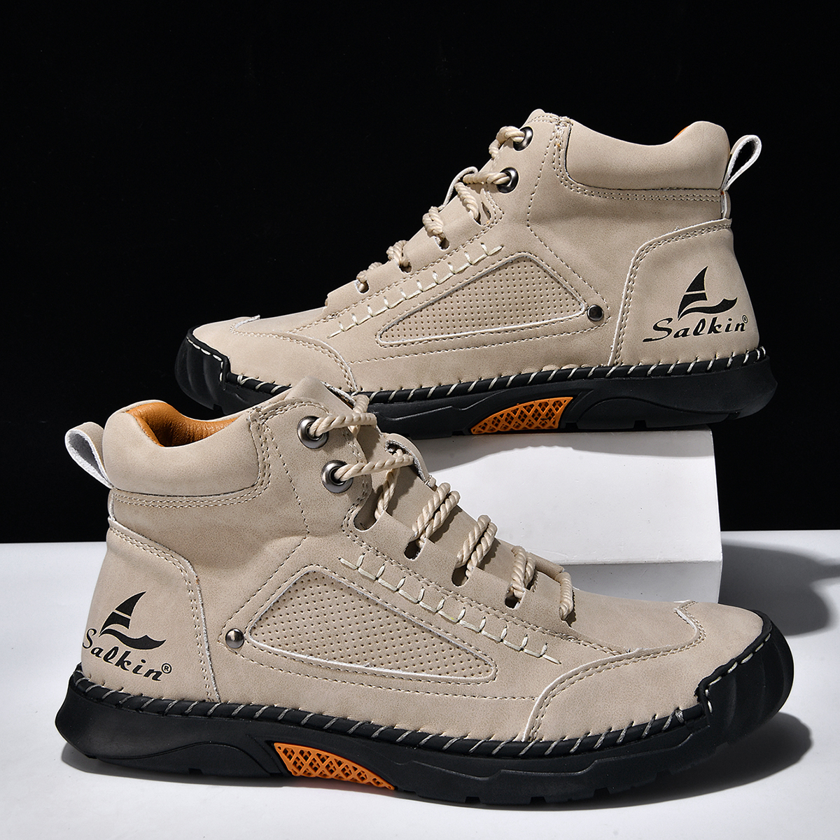 Men Can’t Get Enough of These Cozy Walking Shoes