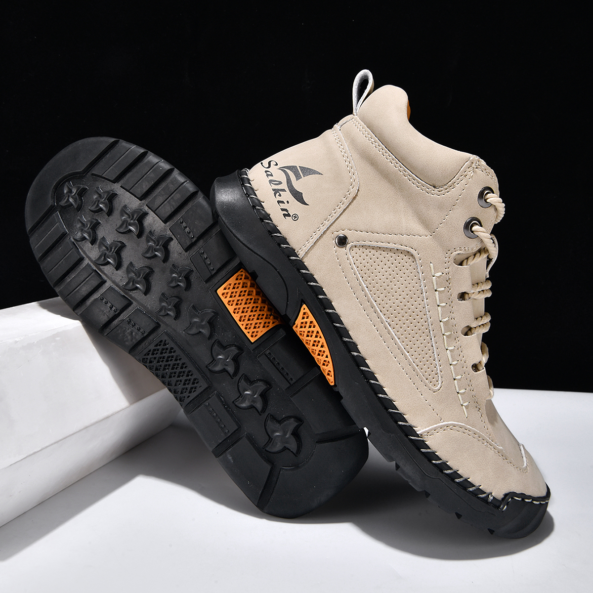 Men Can’t Get Enough of These Cozy Walking Shoes