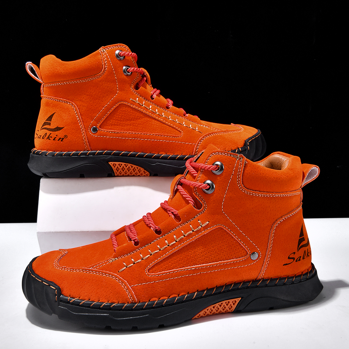 Men Can’t Get Enough of These Cozy Walking Shoes