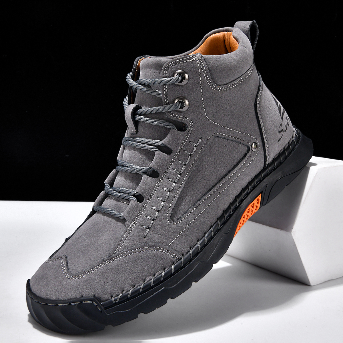 Men Can’t Get Enough of These Cozy Walking Shoes