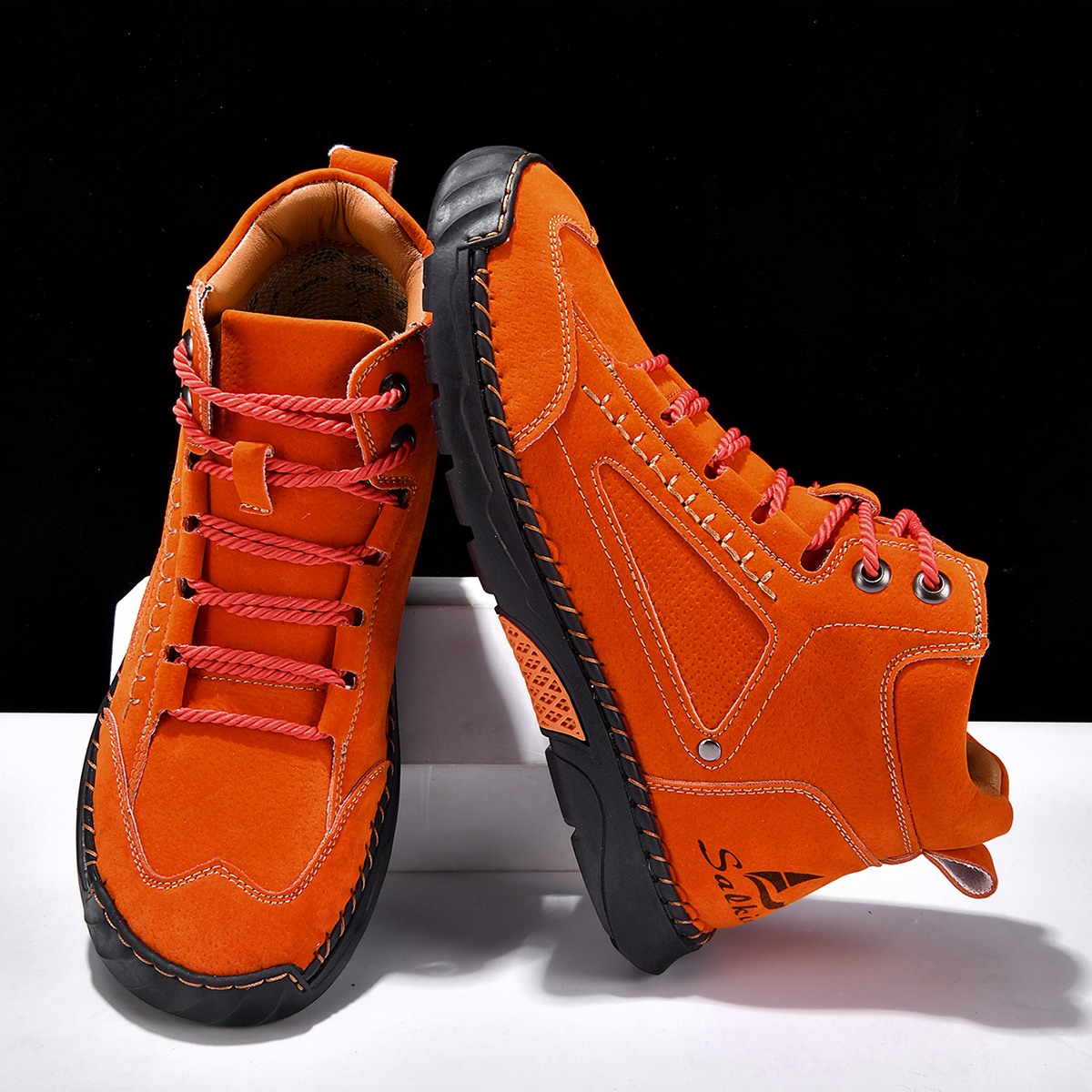 Men Can’t Get Enough of These Cozy Walking Shoes