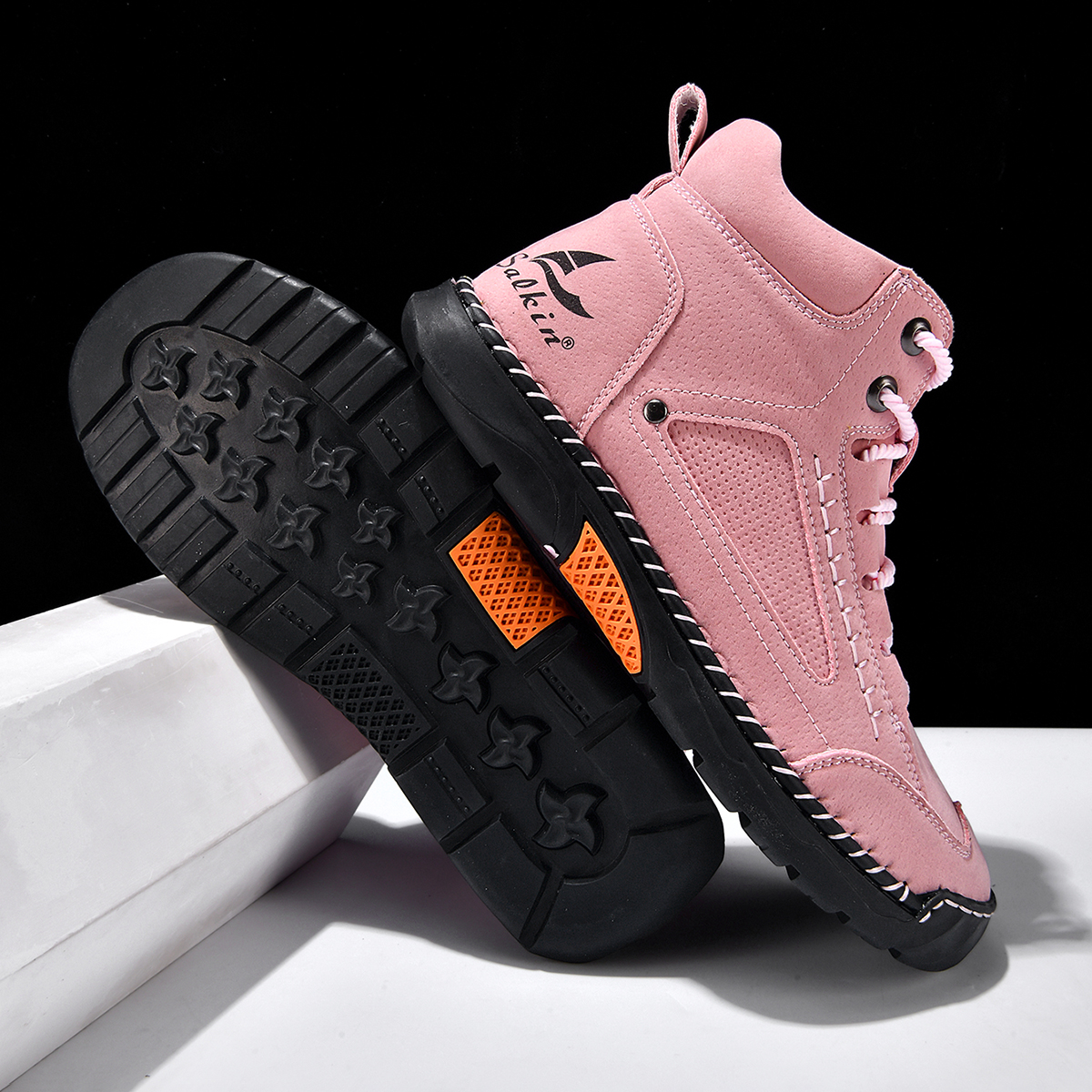 Men Can’t Get Enough of These Cozy Walking Shoes