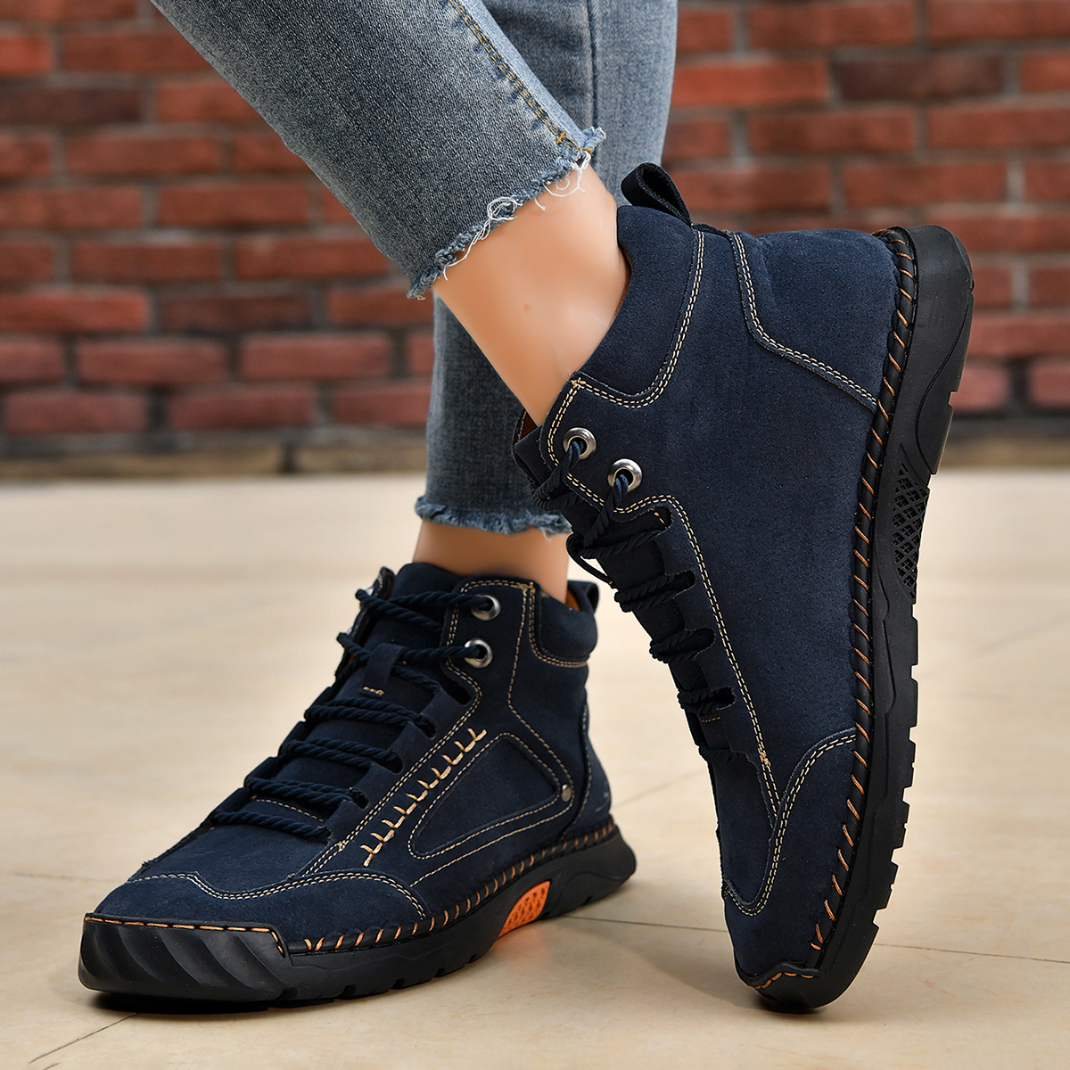 Women Can’t Get Enough of These Cozy Walking Shoes