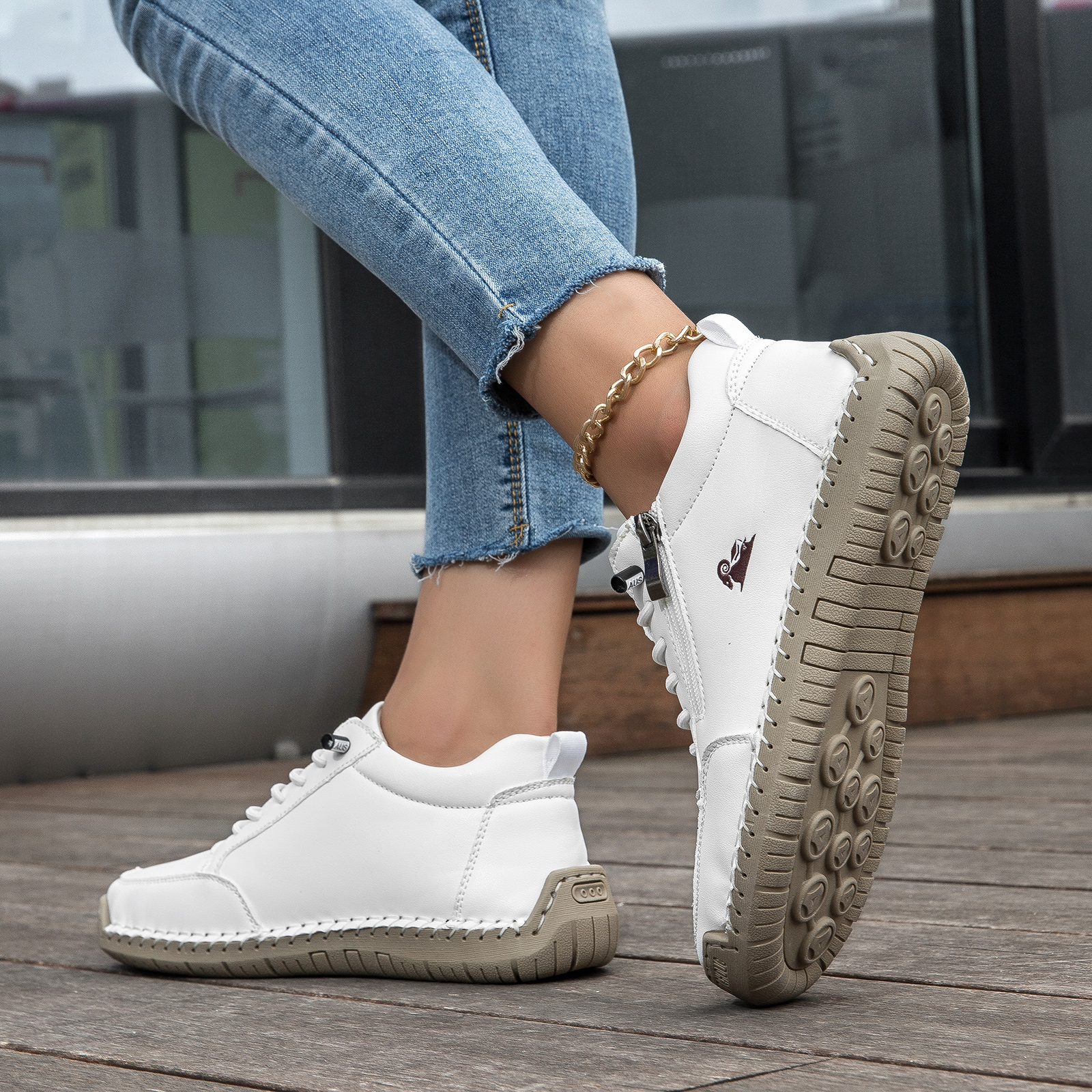 The Best Walking Shoes For Women To Wear All Day