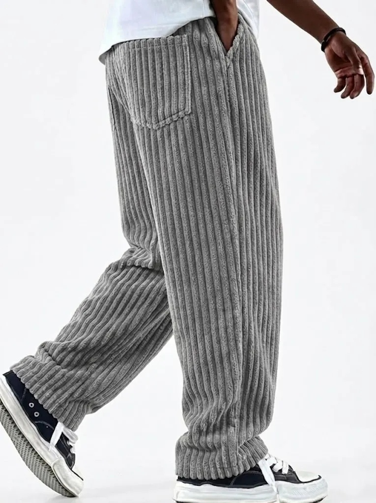 Men Can’t Get Enough of These Cozy Cashmere Pants