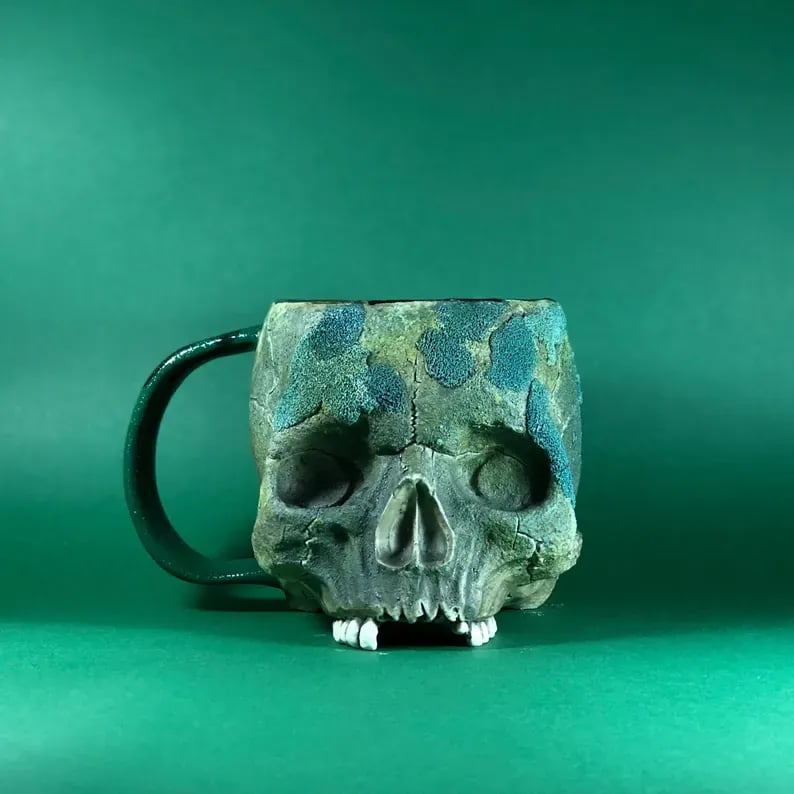 🔥💀Mossy Skull Mug