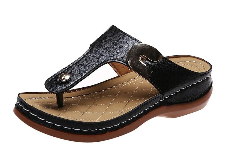 2024 Summer New Women Metal Decor Feature Pattern Wedge Flip Flop Sandals