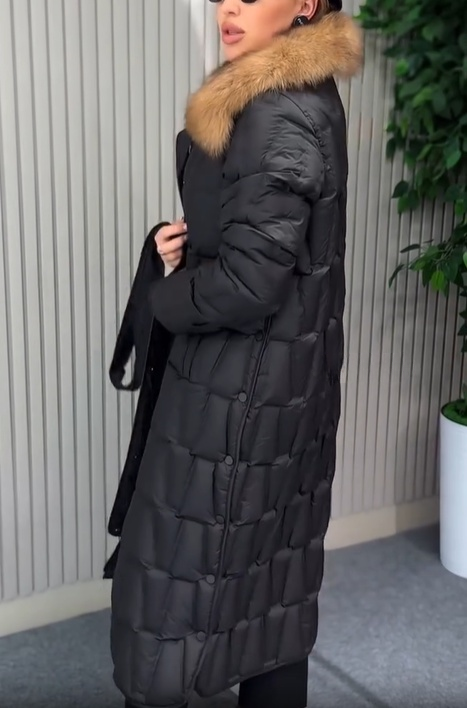Floor-Length Quilted Puffer Coat with Faux Fur Collar & Belt