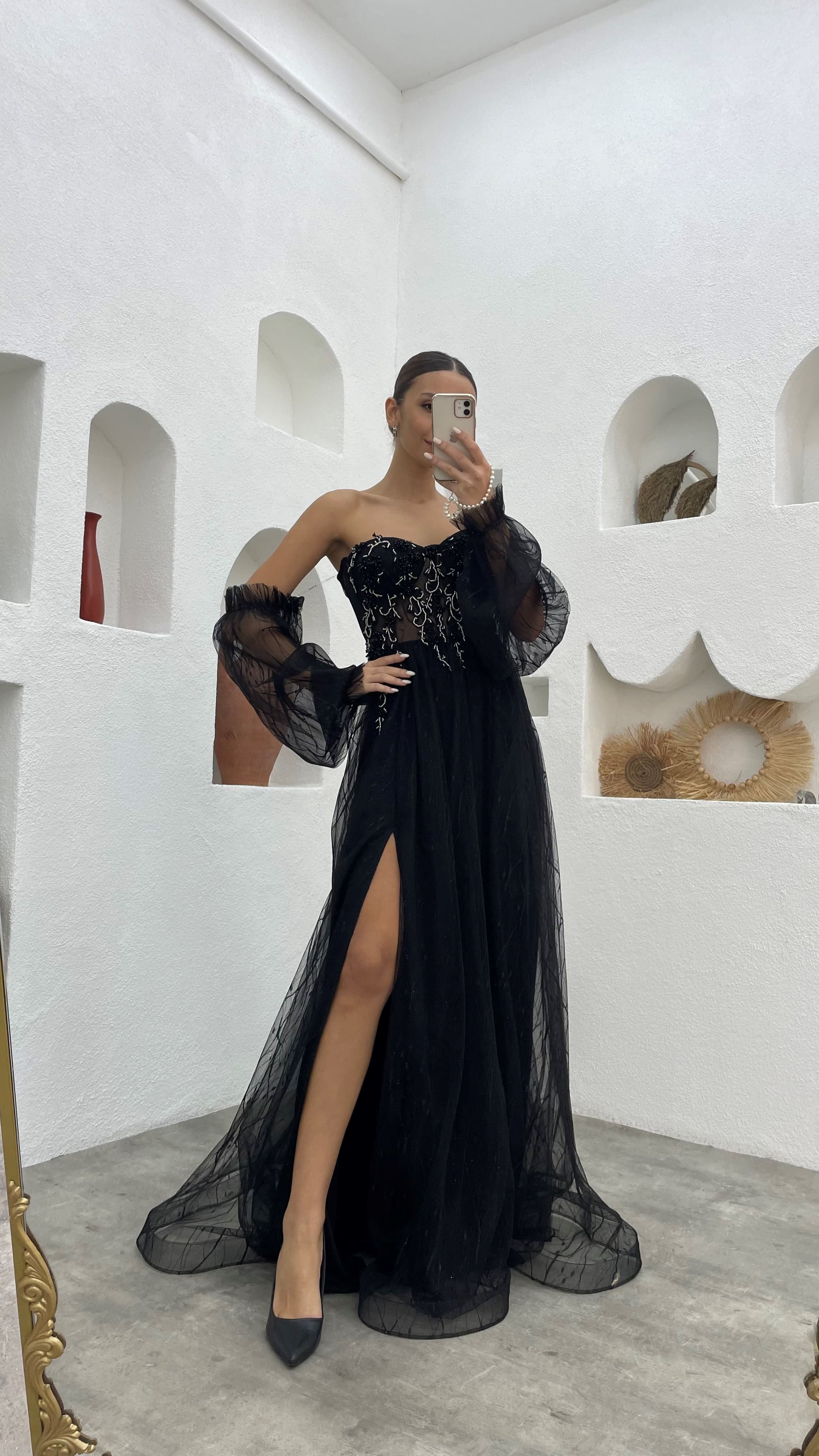 EMBROIDERY DETAIL TULLE EVENING DRESS