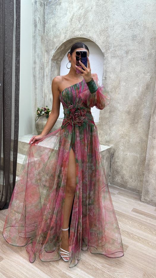 SINGLE SLEEVE WAIST ROSE DETAIL FEATHERED TULLE EVENING DRESS