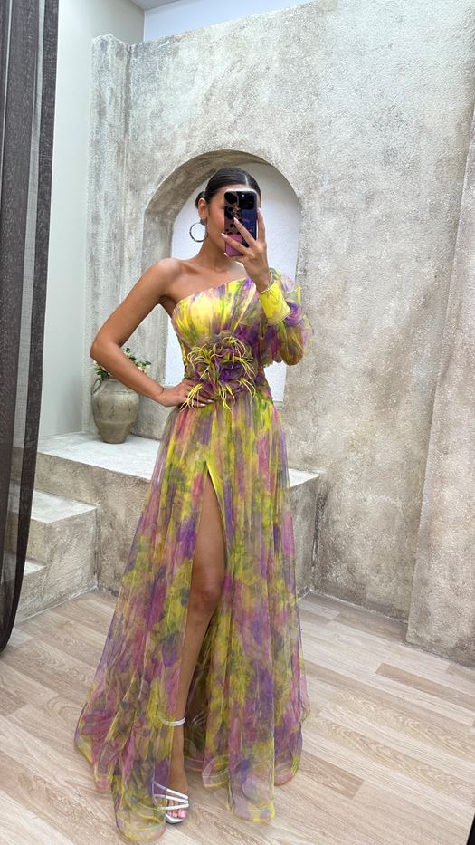 SINGLE SLEEVE WAIST ROSE DETAIL FEATHERED TULLE EVENING DRESS