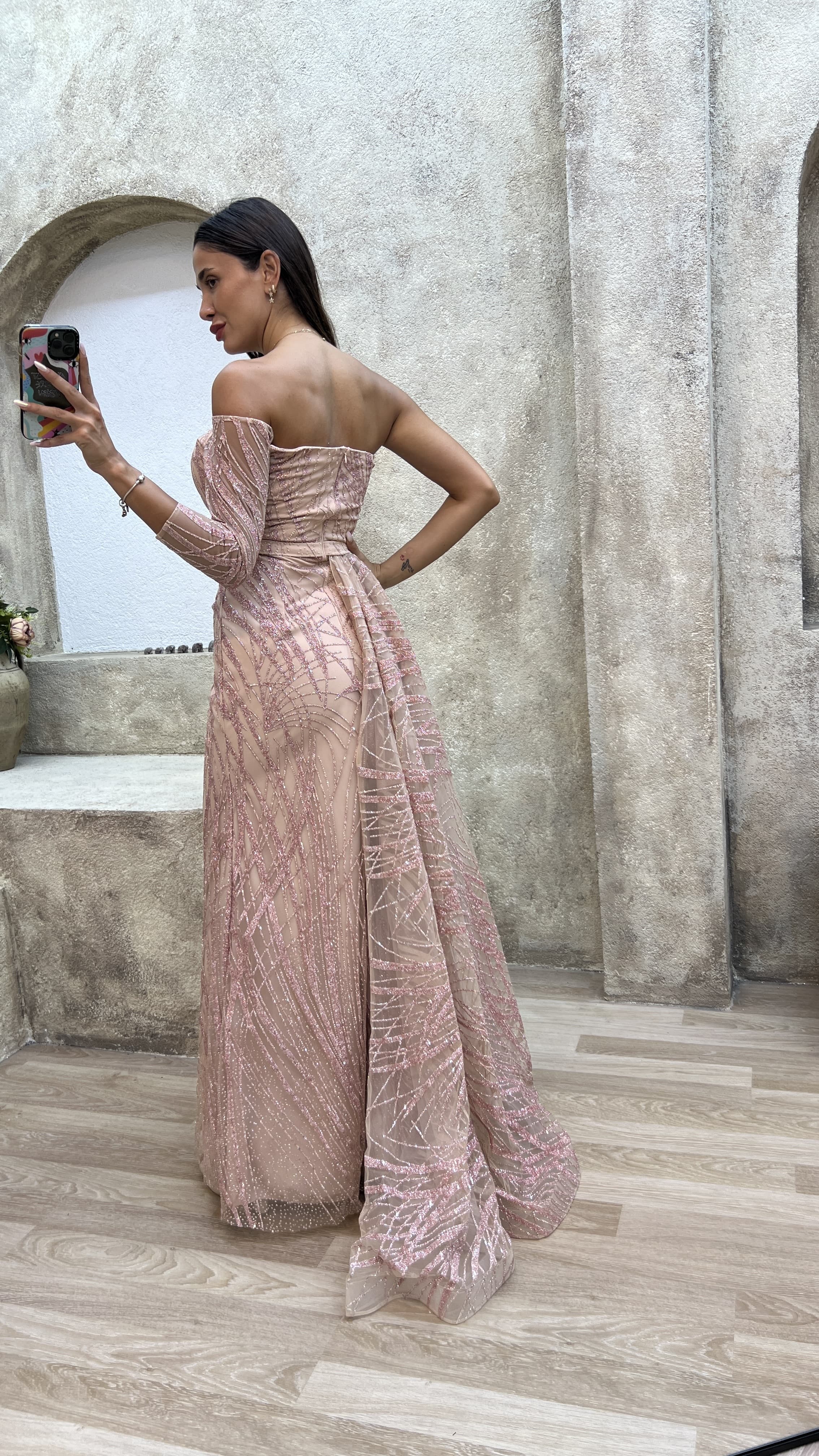 STRAPLESS SINGLE SLEEVE EMBROIDERED DETAIL DESIGN EVENING DRESS