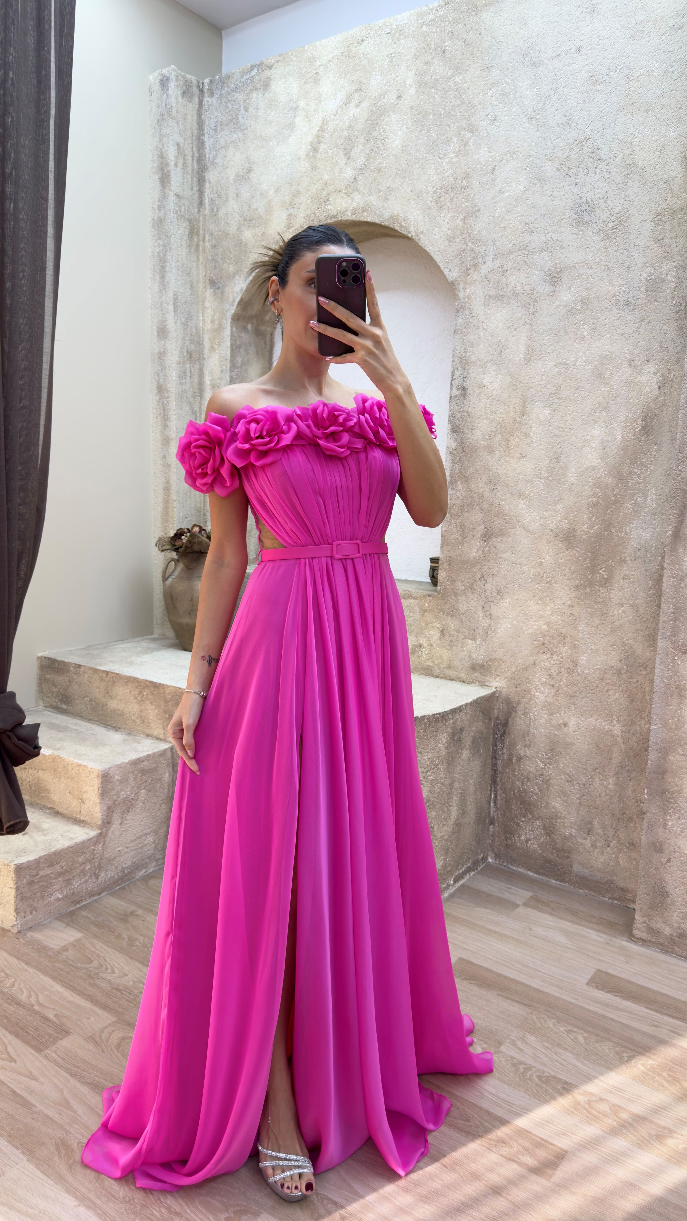 STRAPLESS CHEST ROSE WAIST DETAIL DESIGN EVENING DRESS
