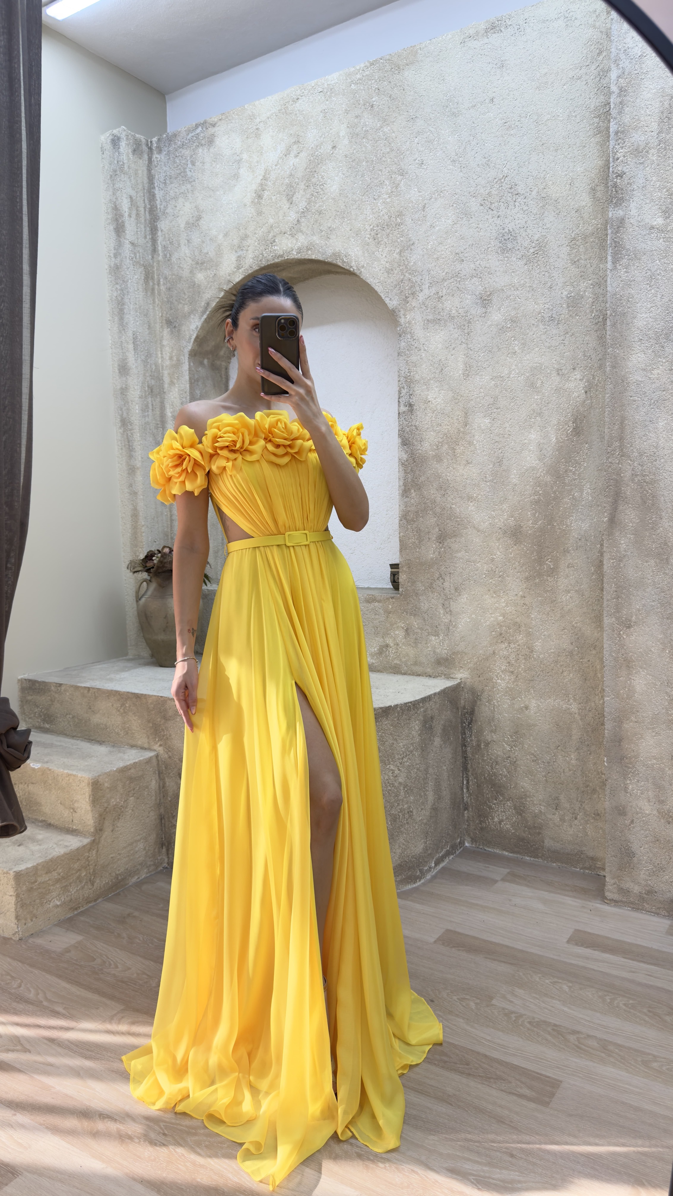 STRAPLESS CHEST ROSE WAIST DETAIL DESIGN EVENING DRESS