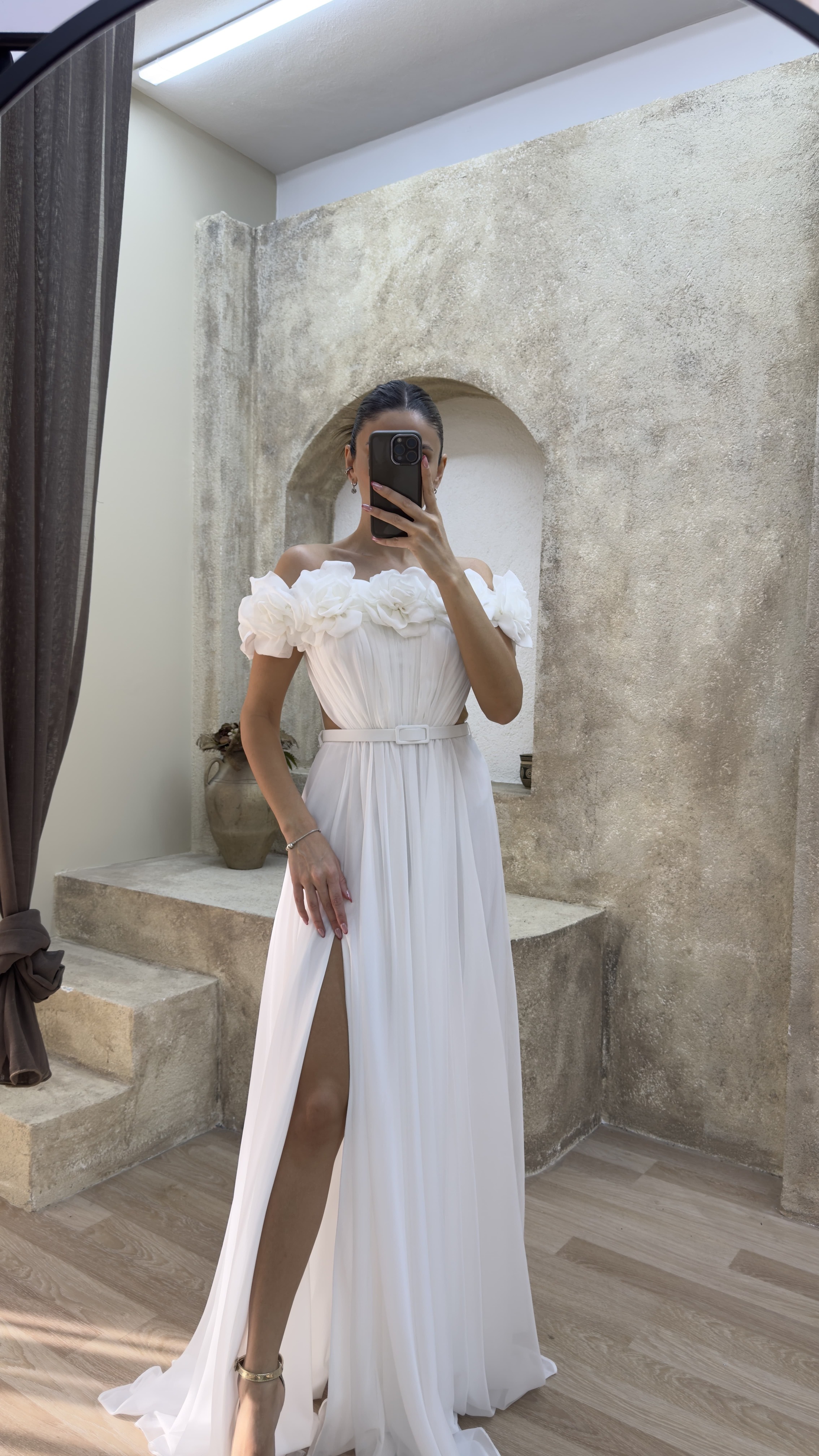 STRAPLESS CHEST ROSE WAIST DETAIL DESIGN EVENING DRESS