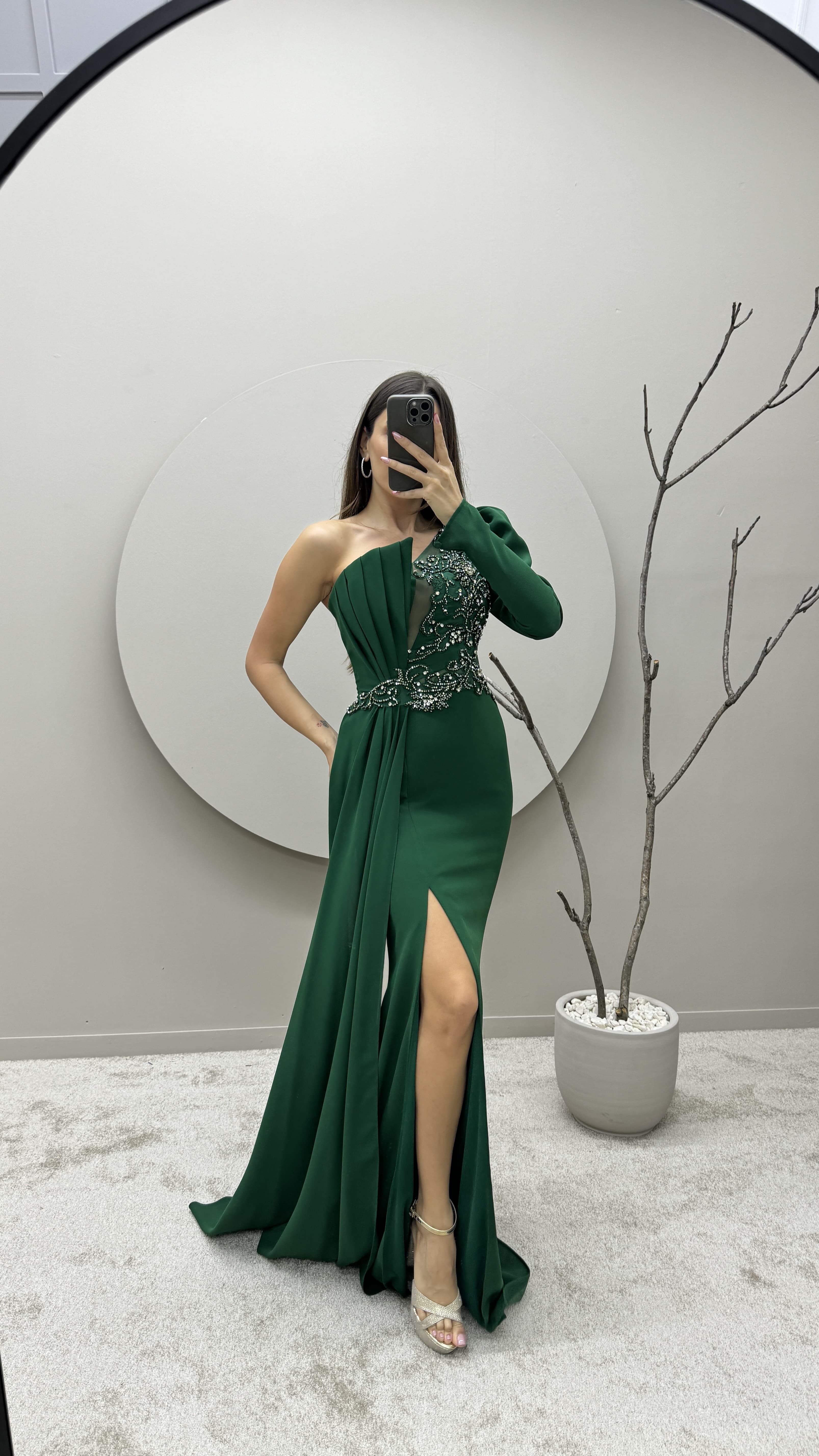 SINGLE SLEEVE PLEATED DETAIL EMBROIDERED DESIGN EVENING DRESS