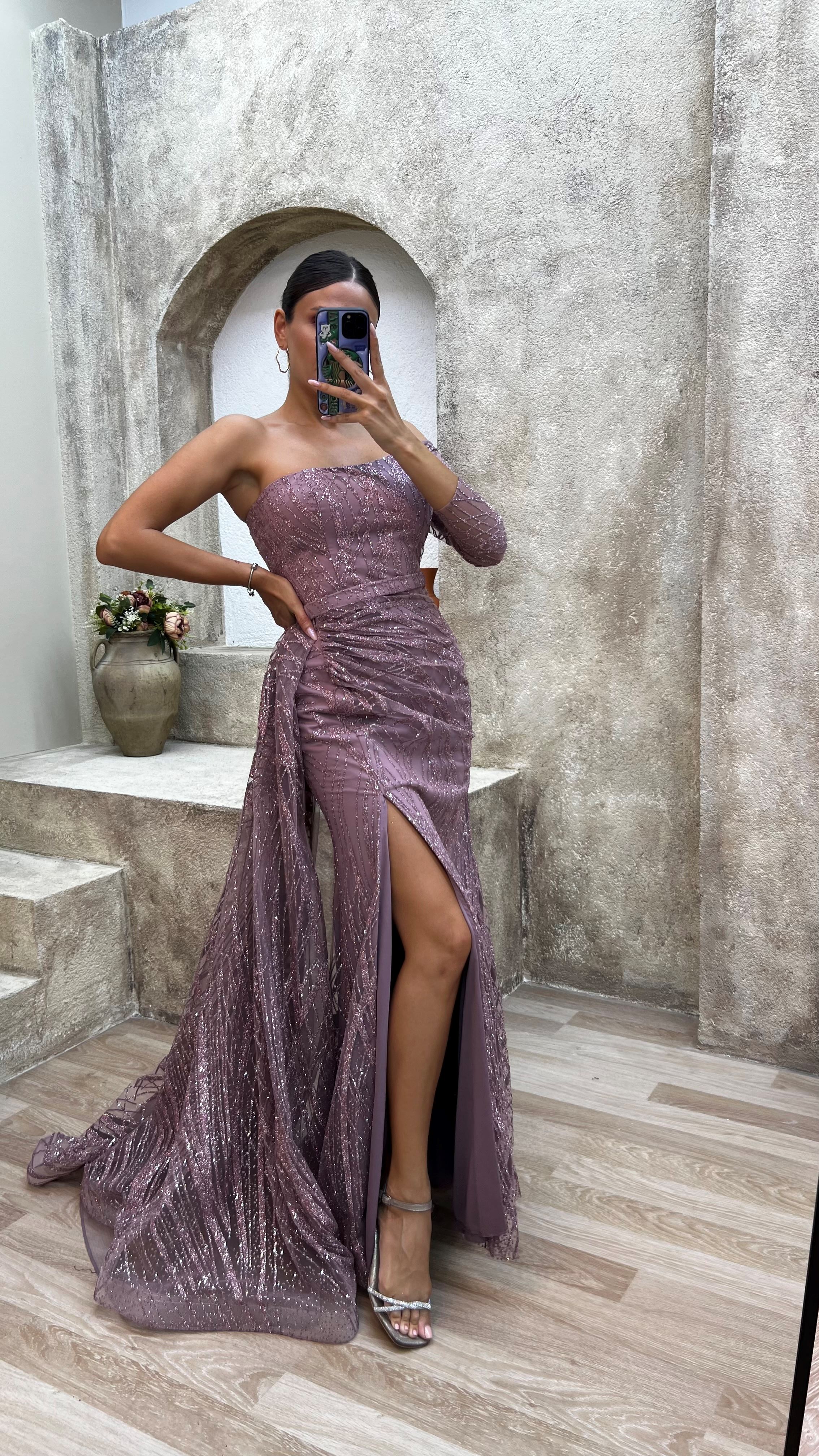 STRAPLESS SINGLE SLEEVE EMBROIDERED DETAIL DESIGN EVENING DRESS