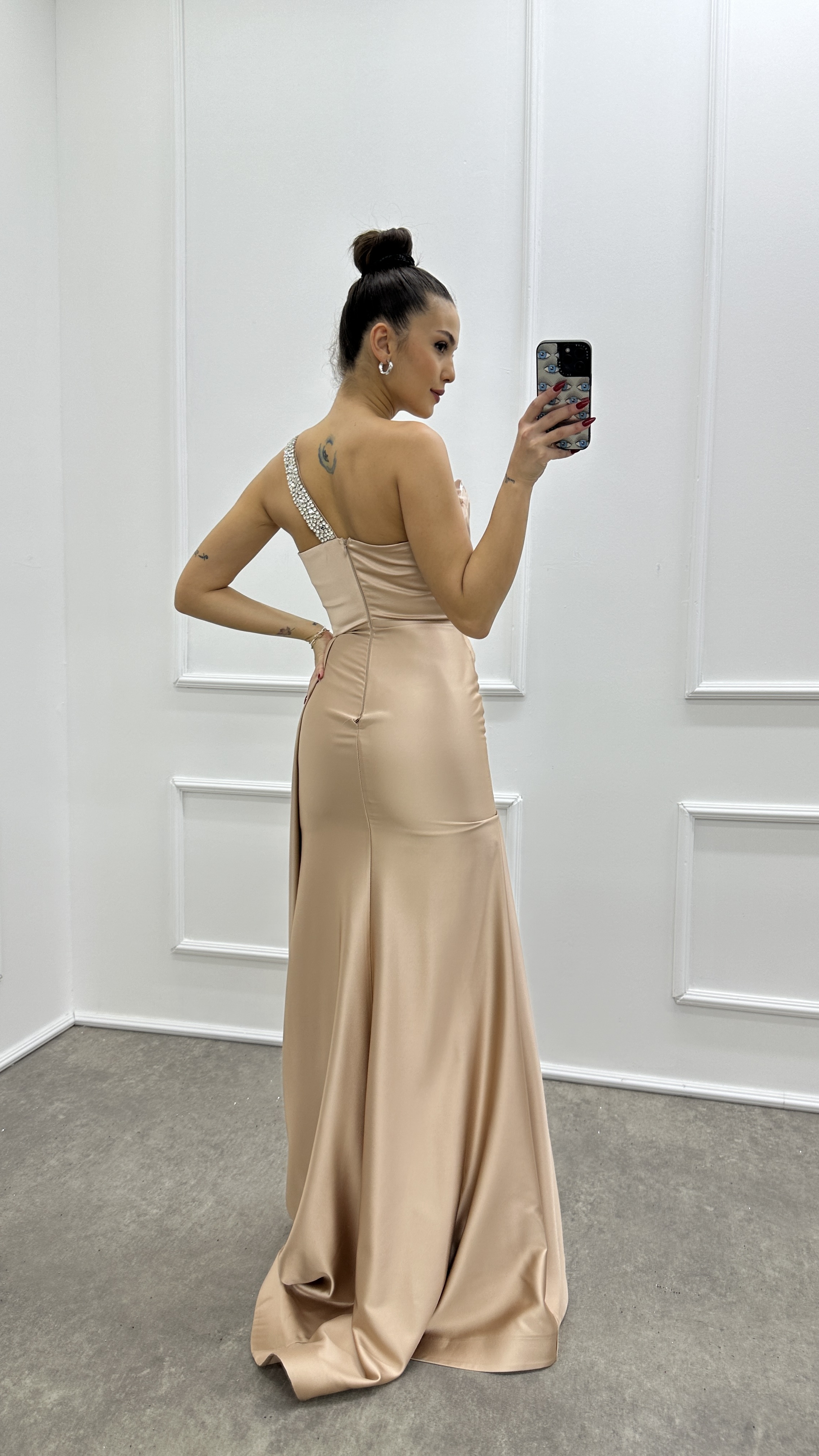 ONE SHOULDER STONE EMBROIDERED CHEST DETAIL DESIGN SATIN EVENING DRESS