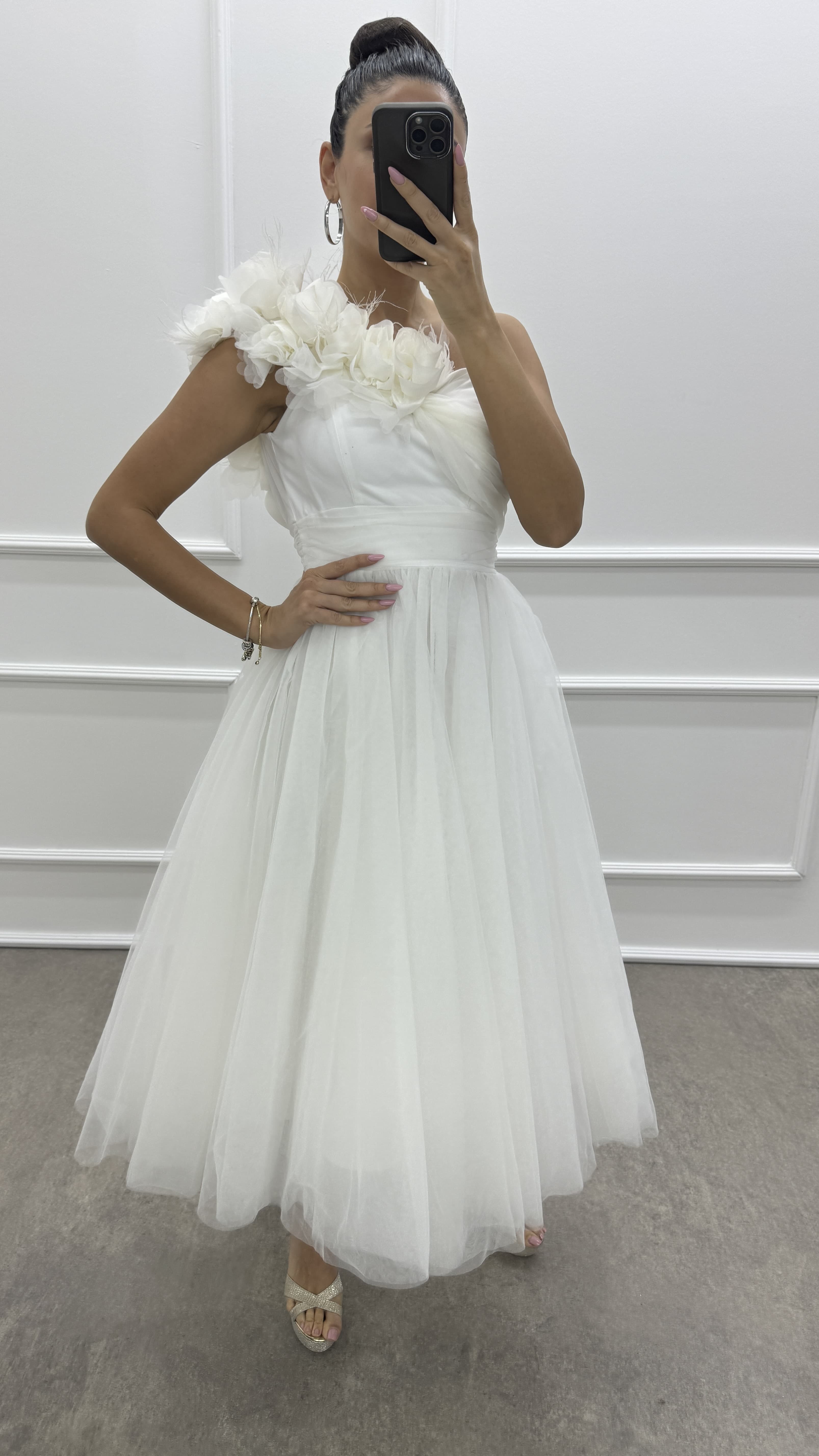 SHOULDER FLOWER DETAIL DESIGN TULLE DRESS