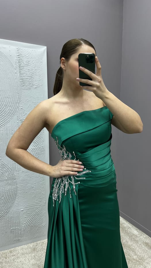 EMERALD GREEN MADONNA COLLAR WAIST STONE EMBROIDERED DESIGN SATIN PLUS SIZE EVENING DRESS