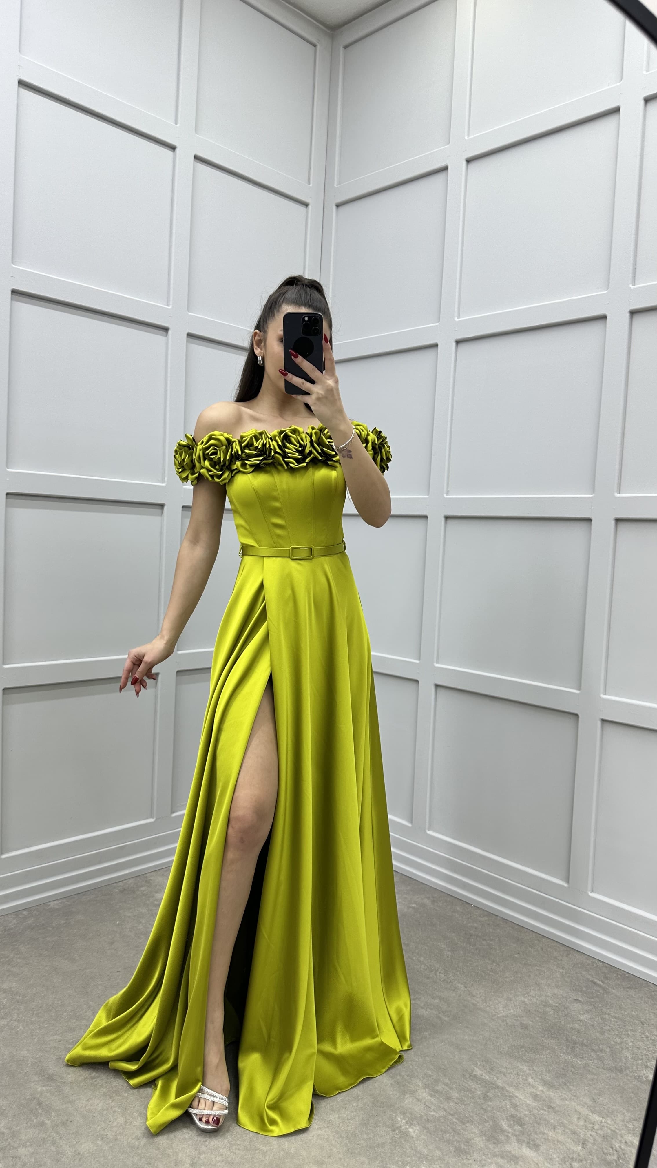 CHEST ROSE DETAIL DESIGN SATIN EVENING DRESS