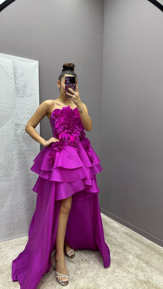 STRAPLESS FEATHER DETAIL ROSE DESIGN EVENING DRESS