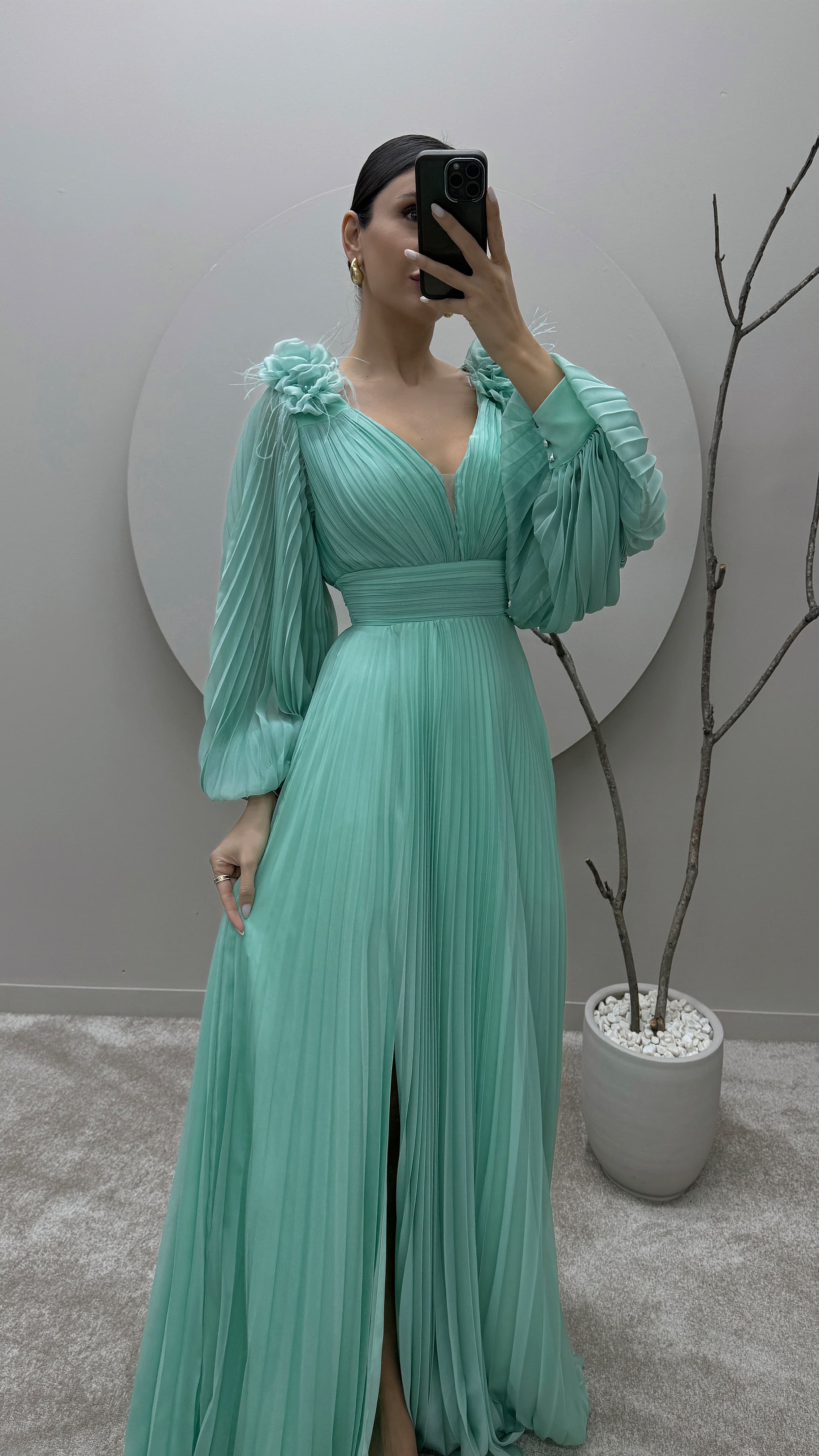 SLEEVE PLEATED SHOULDER DETAIL DESIGN DRESS