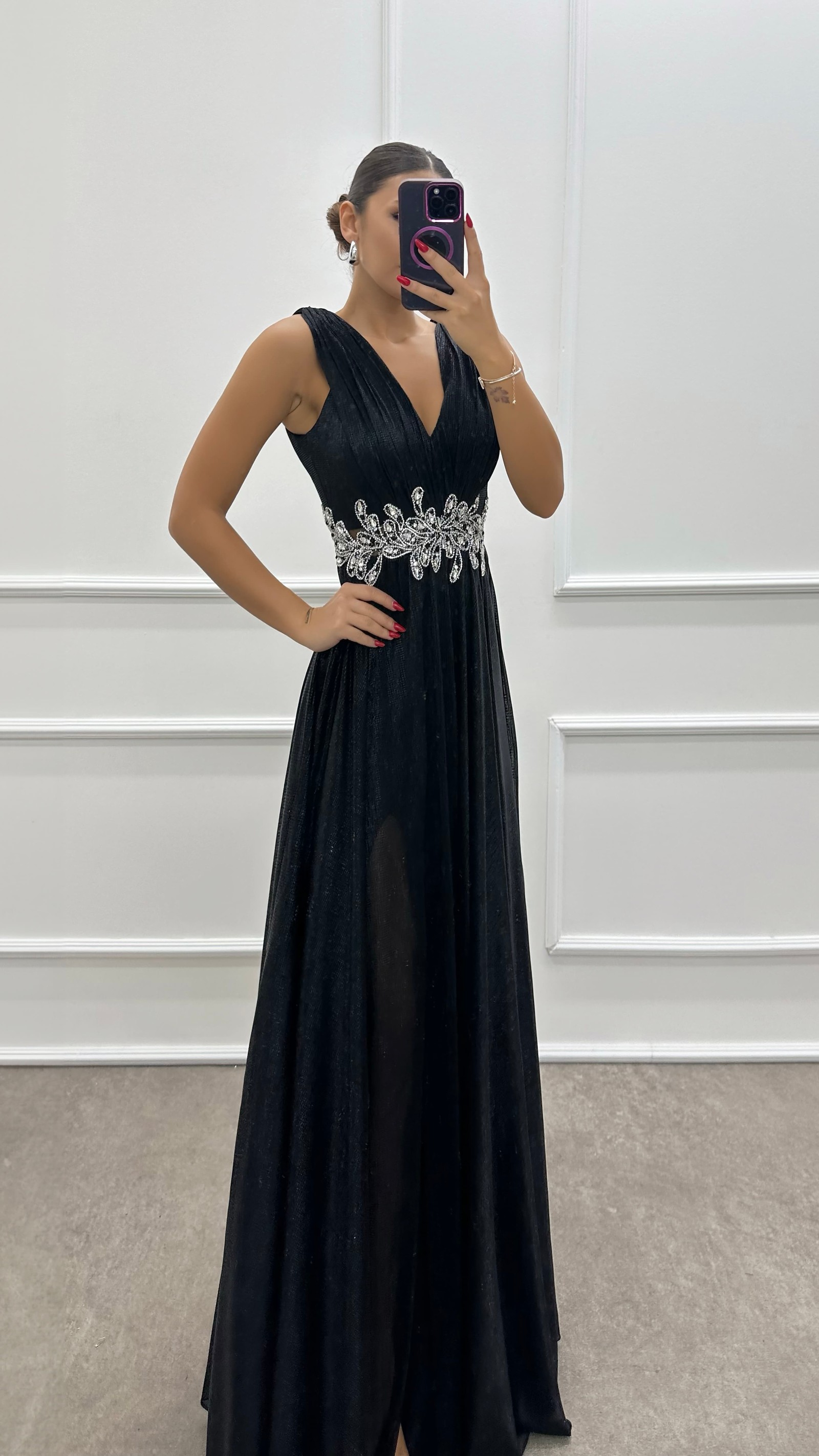 GREY V-NECK WAIST EMBROIDERED DESIGN DRESS