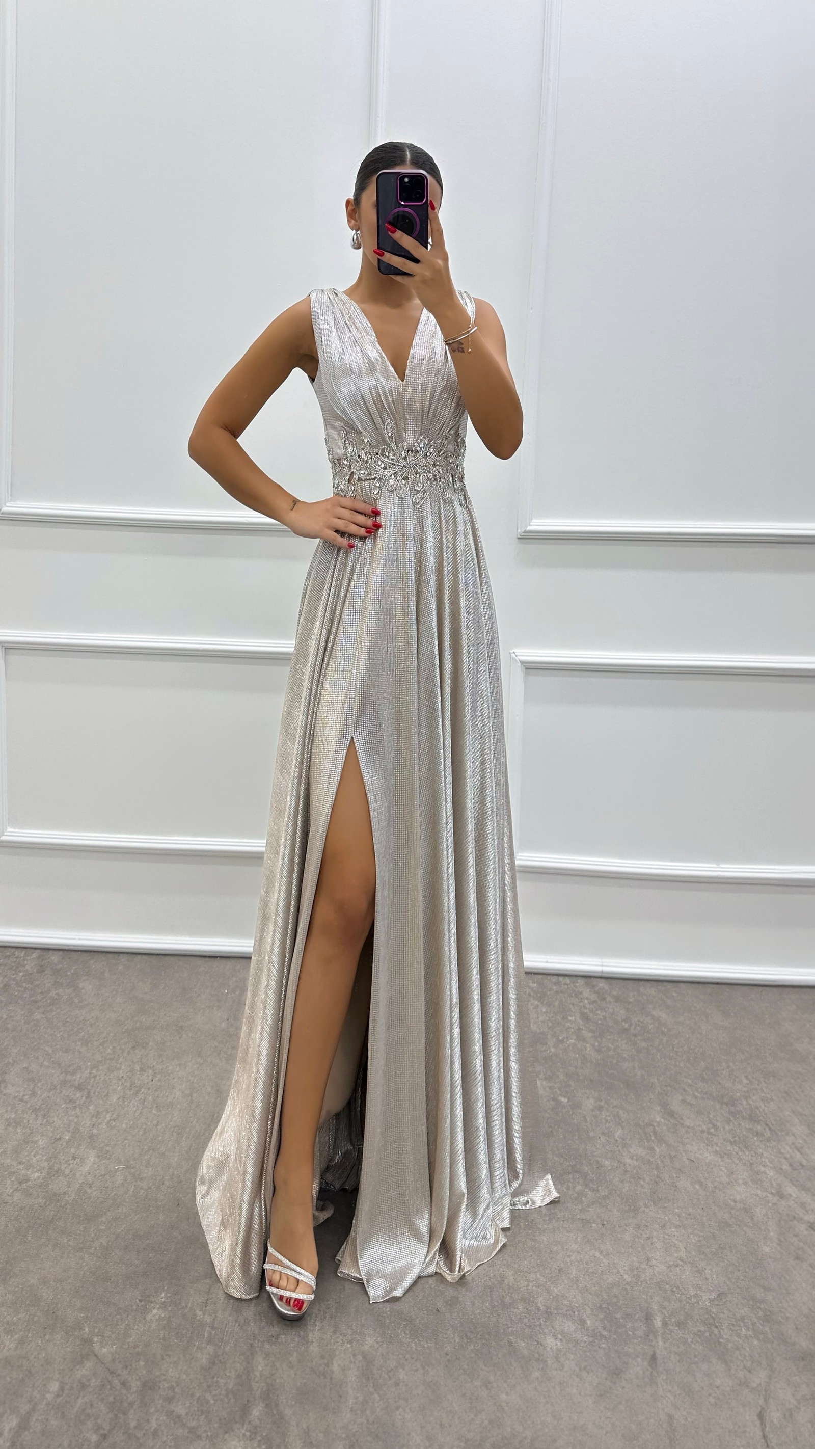 GREY V-NECK WAIST EMBROIDERED DESIGN DRESS