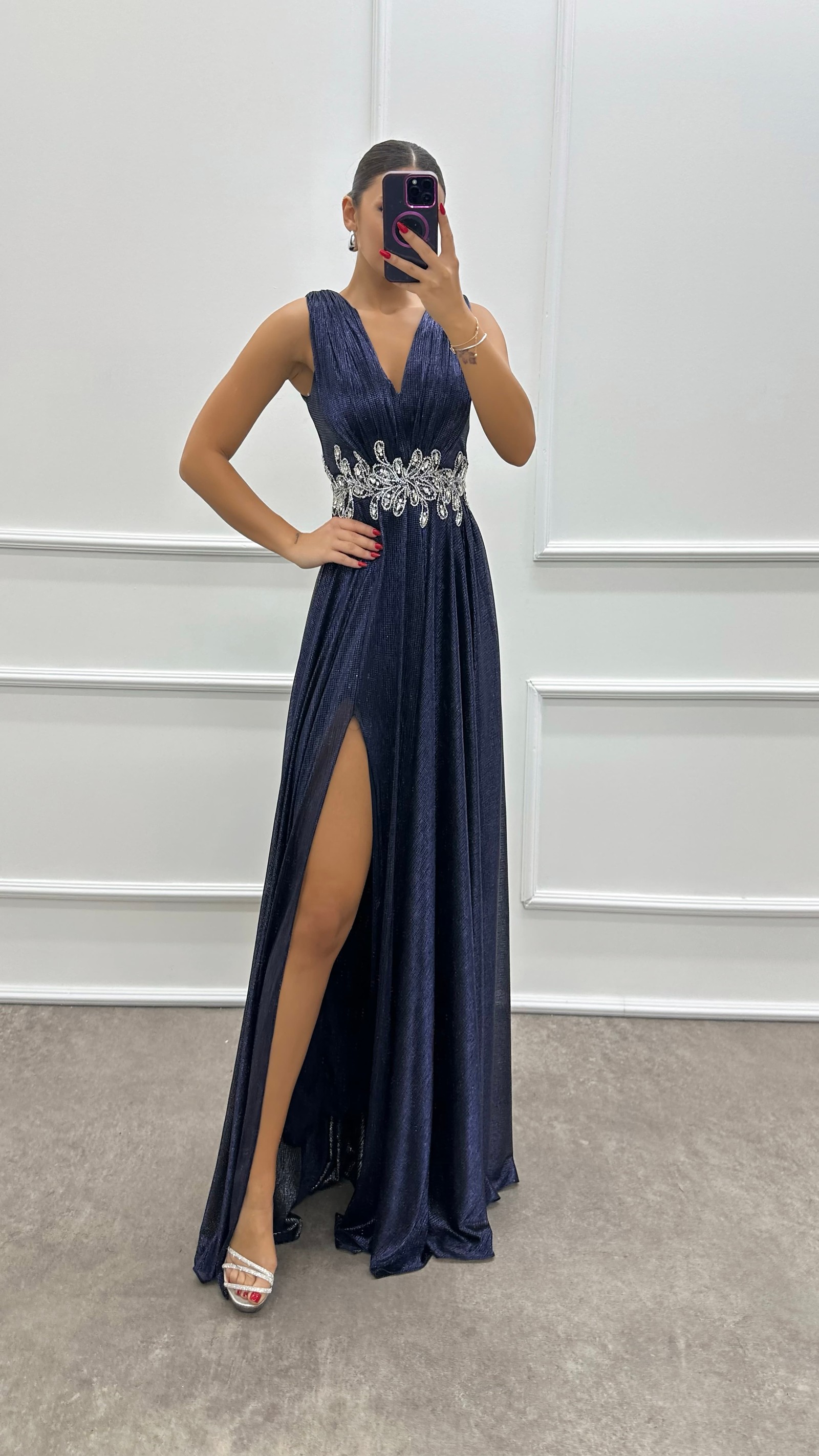 GREY V-NECK WAIST EMBROIDERED DESIGN DRESS