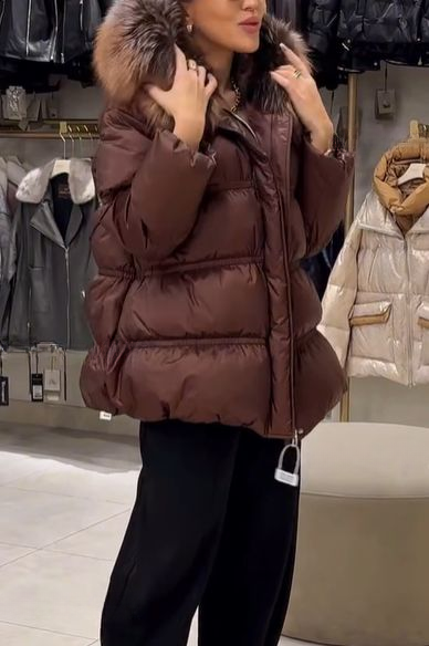 Fur collar hooded down jacket